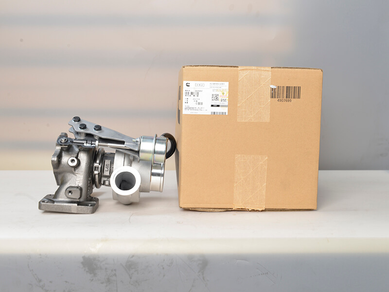 5551685F-Supercharger