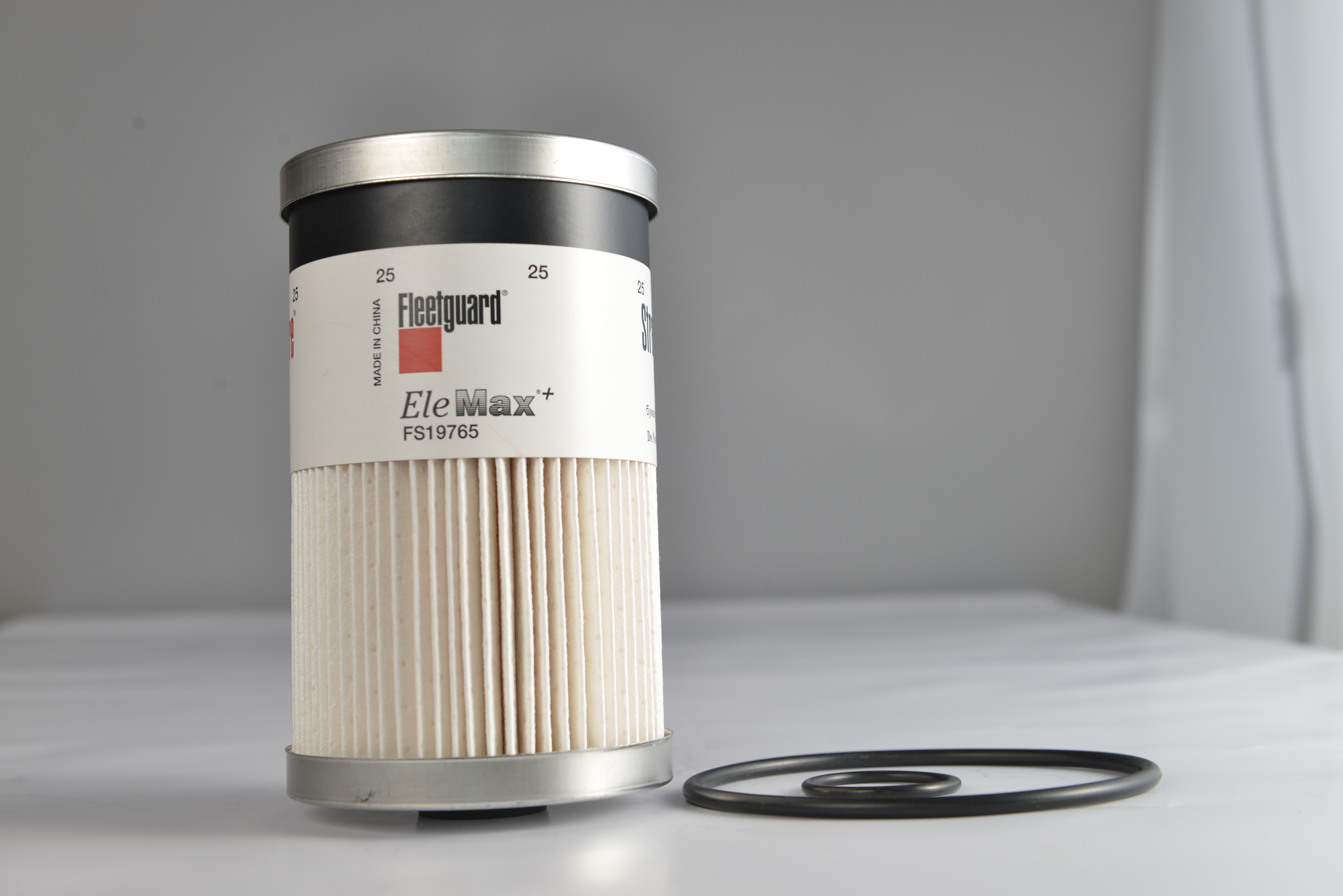 FS19765 Fuel Water Separator-Cummins